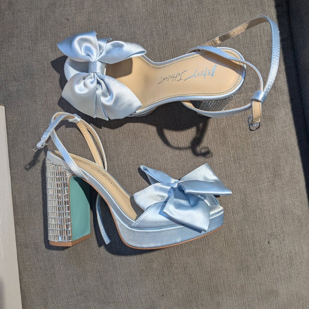NWT Betsy Johnson Aida shoes - Picture 3 of 3